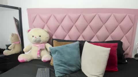 Snapshot of cata_gil1 chatting on 24, 10, 2025 cata_gil1 online show from 24, 10, 2025