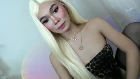 CatalenaX online show from 9, 9, 2025