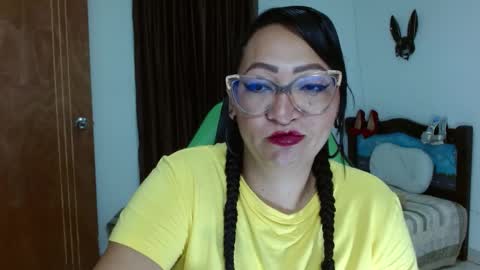 Snapshot of cataleya_ardiente1 chatting on 4, 3, 2025 isabel online show from 4, 3, 2025