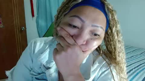 Snapshot of cataleya_ardiente1 chatting on 2, 10, 2025 isabel online show from 2, 10, 2025