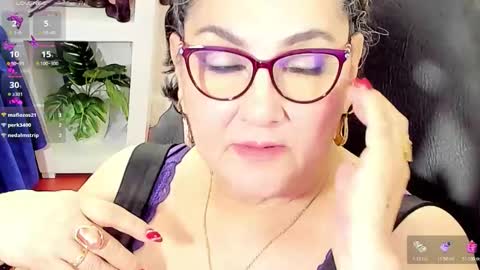 Snapshot of cataleya_mom_ chatting on 8, 2, 2026 cataleya online show from 8, 2, 2026