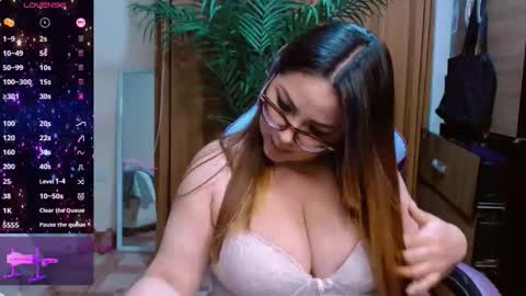 Snapshot of catalina3772516 chatting on 26, 5, 2026 catalina3772516 online show from 26, 5, 2026