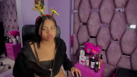 Snapshot of catalinanaugthy chatting on 17, 12, 2024 CATA. online show from 17, 12, 2024