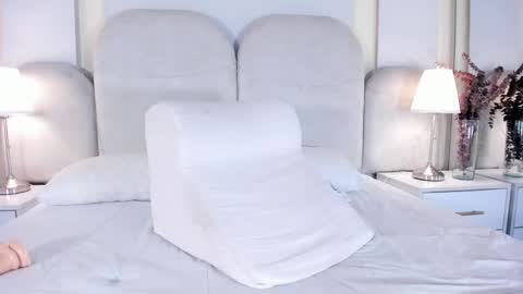 Snapshot of catalleya_hott chatting on 15, 12, 2024 Call me Cata  online show from 15, 12, 2024