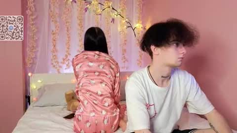 Snapshot of catchustoday chatting on 12, 10, 2025 Stacy and Bob online show from 12, 10, 2025