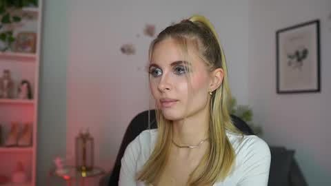 catecrago  online show from 19, 2, 2025