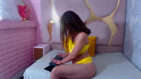 cathaleyahh online show from 1, 1, 2025