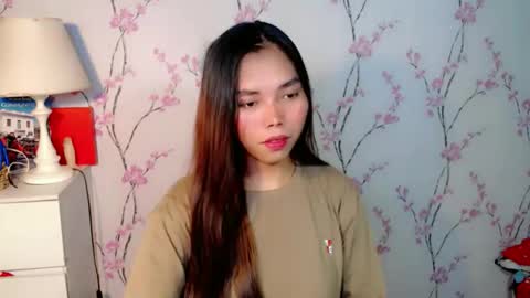 Snapshot of catherine_365 chatting on 2, 10, 2025 catherine_365 online show from 2, 10, 2025