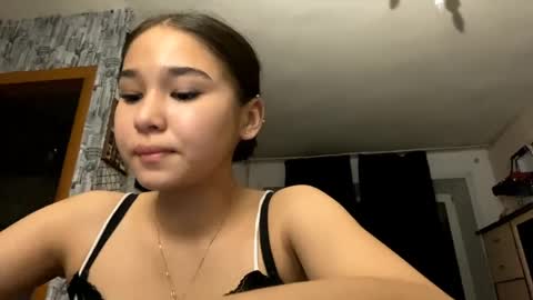 Snapshot of catherinepirs chatting on 28, 5, 2026 catherinepirs online show from 28, 5, 2026