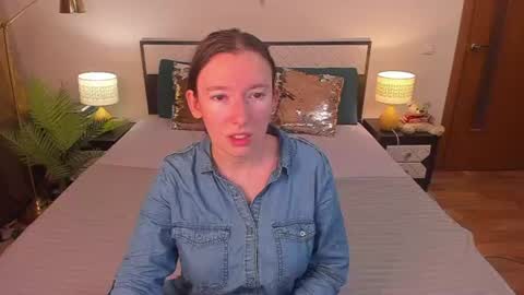 Snapshot of catherinewalls chatting on 21, 7, 2026 Catrin online show from 21, 7, 2026