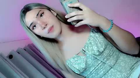 cathleashemalegoddess online show from 27, 10, 2025