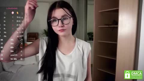 Snapshot of cathleenleoni chatting on 8, 9, 2025 Eva online show from 8, 9, 2025