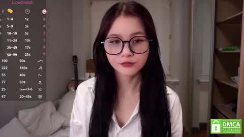 Snapshot of cathleenleoni chatting on 1, 10, 2025 Eva online show from 1, 10, 2025