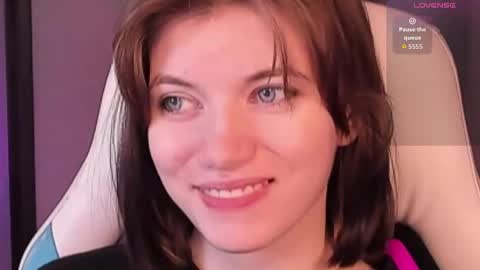 Snapshot of cathybarnes chatting on 8, 10, 2025 cathybarnes online show from 8, 10, 2025
