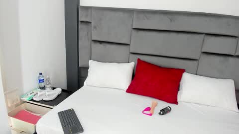 Catleya online show from 18, 12, 2025