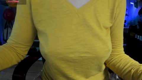 some call me djcatnips some call me CC but i love it when you call me miss catnips  online show from 5, 1, 2025