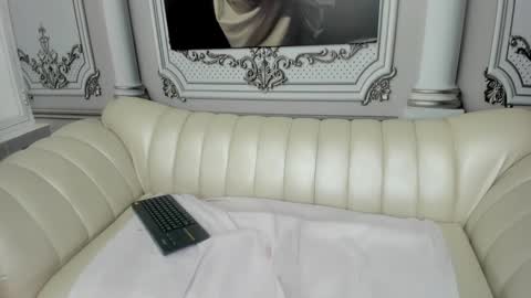 Snapshot of catty_dolldaddy chatting on 18, 2, 2025 catty online show from 18, 2, 2025