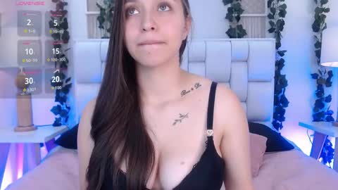 Snapshot of cayetana_01 chatting on 17, 5, 2026 cayetana online show from 17, 5, 2026