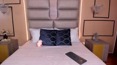 caylincollins online show from 30, 9, 2025