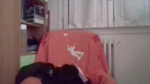 Snapshot of cazzone98italiano chatting on 29, 11, 2025 cazzone98italiano online show from 29, 11, 2025