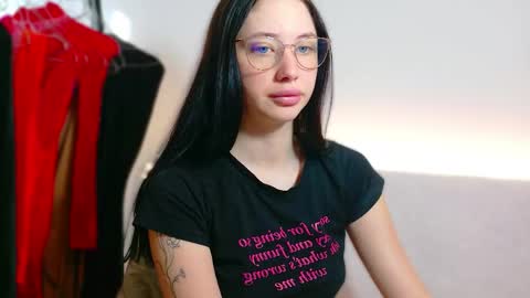 Snapshot of cb_ivanna chatting on 27, 4, 2026 Ivanna online show from 27, 4, 2026