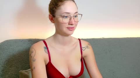 Snapshot of cb_ivanna chatting on 29, 5, 2026 Ivanna online show from 29, 5, 2026