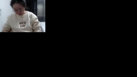 Snapshot of cbz112233 chatting on 15, 2, 2025 ANNYANNY online show from 15, 2, 2025