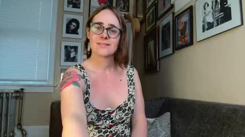 Cecily Saint Claire online show from 21, 2, 2025