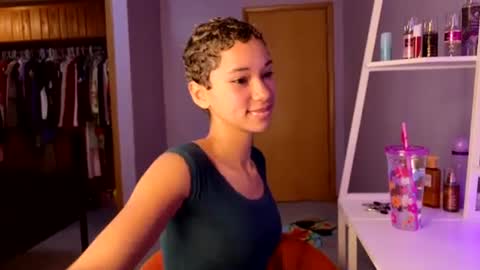 Snapshot of cedaya555 chatting on 6, 2, 2026 CEDAYA555 online show from 6, 2, 2026
