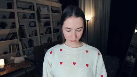 Josie Manesi online show from 24, 12, 2024