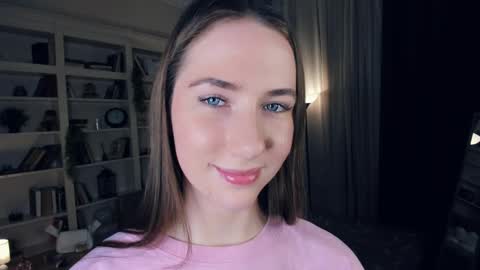 Josie Manesi online show from 24, 12, 2024