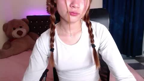 C E L E S T E  online show from 19, 3, 2026