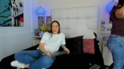 Snapshot of celeste_starsss chatting on 26, 4, 2026 celeste_starsss online show from 26, 4, 2026