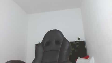 celesteayase online show from 22, 1, 2025