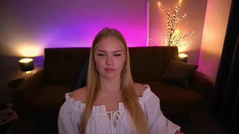 celestenoirr online show from 11, 9, 2025