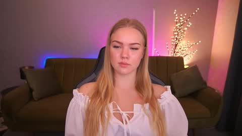 celestenoirr online show from 14, 10, 2025