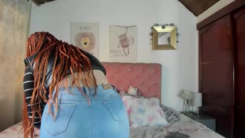 Snapshot of celesteredds chatting on 16, 9, 2025 Celeste online show from 16, 9, 2025