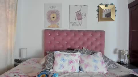 Snapshot of celesteredds chatting on 19, 9, 2025 Celeste online show from 19, 9, 2025