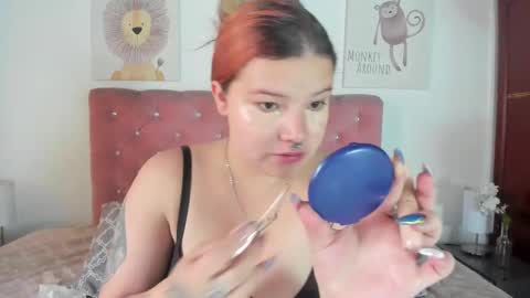 Snapshot of celesteredds chatting on 4, 10, 2025 Celeste online show from 4, 10, 2025