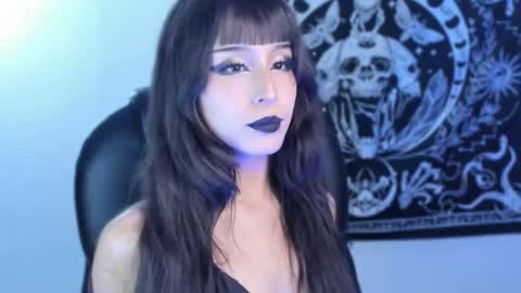   online show from 17, 2, 2025