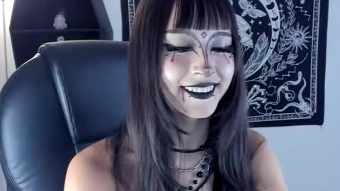   online show from 31, 10, 2025