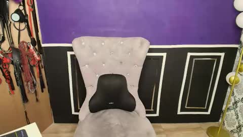       online show from 11, 6, 2026