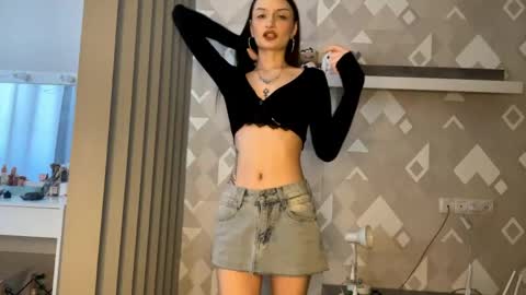 Snapshot of celinaimmel chatting on 5, 5, 2026 Eva online show from 5, 5, 2026