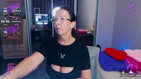 Snapshot of celine_faer1 chatting on 28, 6, 2026 Celine online show from 28, 6, 2026