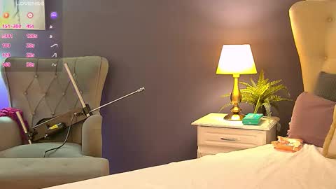 Snapshot of celine_petite chatting on 13, 9, 2025 Celine Petite online show from 13, 9, 2025