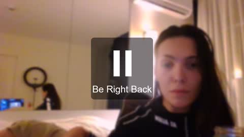 Ji-yoon online show from 18, 1, 2025