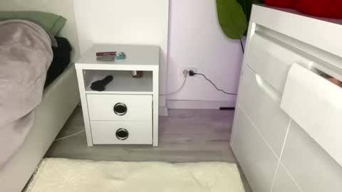 Snapshot of celine_roxelle chatting on 6, 1, 2026 Celine Roxelle online show from 6, 1, 2026