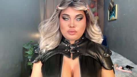 Snapshot of cellinekittcumerr chatting on 14, 5, 2026 cellinekittcumerr online show from 14, 5, 2026