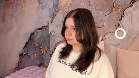 Hello guys my name is Sofi and Lizzie and  Vanessa online show from 22, 2, 2026