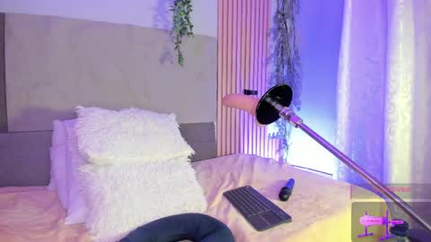 Hello guys my name is Sofi and Lizzie and  Vanessa online show from 2, 6, 2026